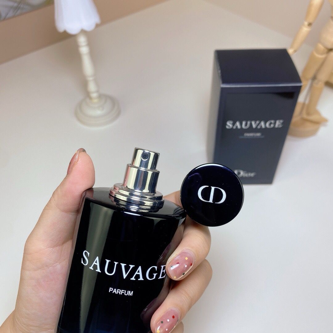 version Dior Wilderness Flavor version 100ml Dior Sauvage